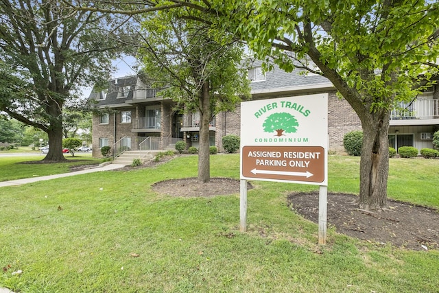 974 Crabapple Dr Unit 308, Prospect Heights, IL 60070 - community sign with a yard