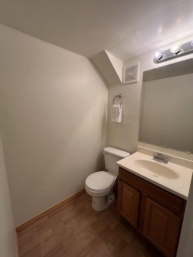 163 Mountain Laurel Ct, Romeoville, IL 60446 - bathroom featuring wood finished floors and vanity