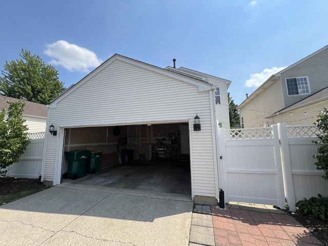 163 Mountain Laurel Ct, Romeoville, IL 60446 - view of garage