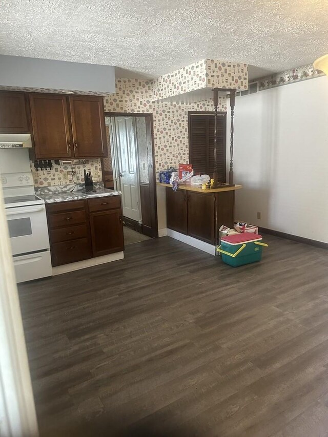 201 E N St, Saybrook, IL 61770 - photo 19