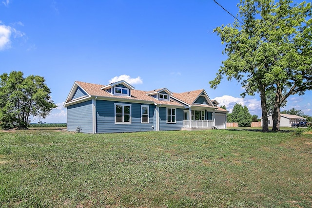 121 Pine St, Buckingham, IL 60917 - view of front of house with a front yard and a porch
