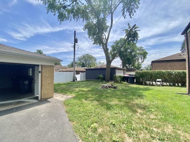 16009 Debbie Ln, South Holland, IL 60473 - view of yard