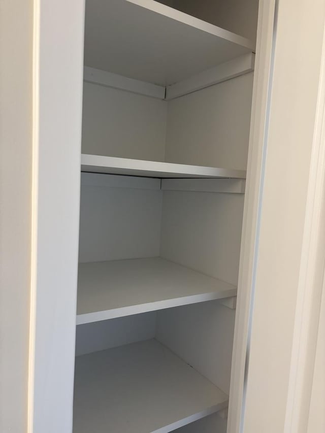 200 Park Ave Unit 634, Calumet City, IL 60409 - view of closet