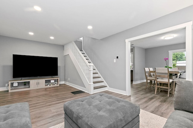 845 N 10th St, Dekalb, IL 60115 - photo 6