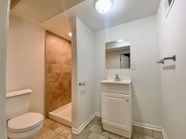 518 156th Pl, Calumet City, IL 60409 - bathroom featuring vanity, tiled shower, and tile patterned flooring