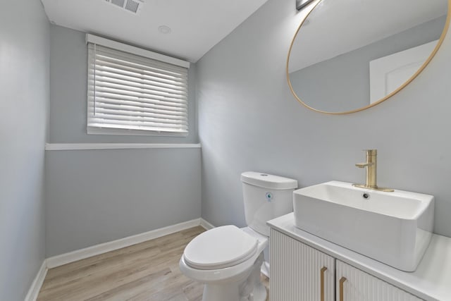 3760 176th Pl, Country Club Hills, IL 60478 - bathroom with wood finished floors and vanity