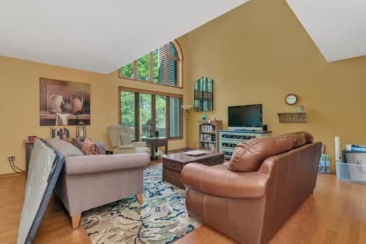 16620 Grants Trl, Orland Park, IL 60467 - living area with wood finished floors and high vaulted ceiling