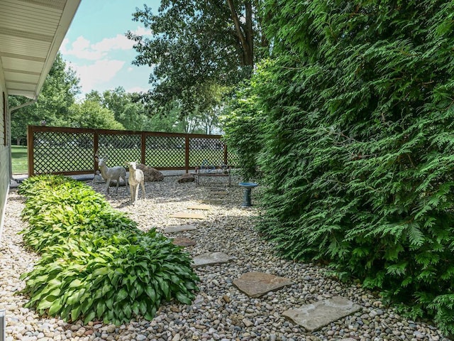 26 N Deer Lk, Villa Grove, IL 61956 - view of yard