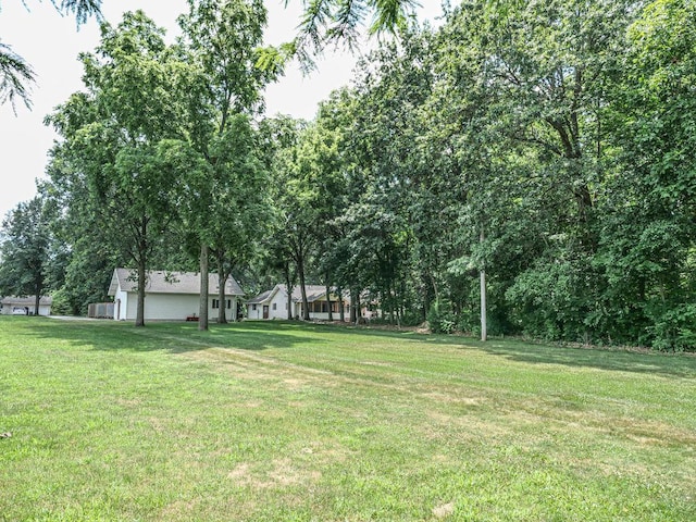 26 N Deer Lk, Villa Grove, IL 61956 - view of grassy yard