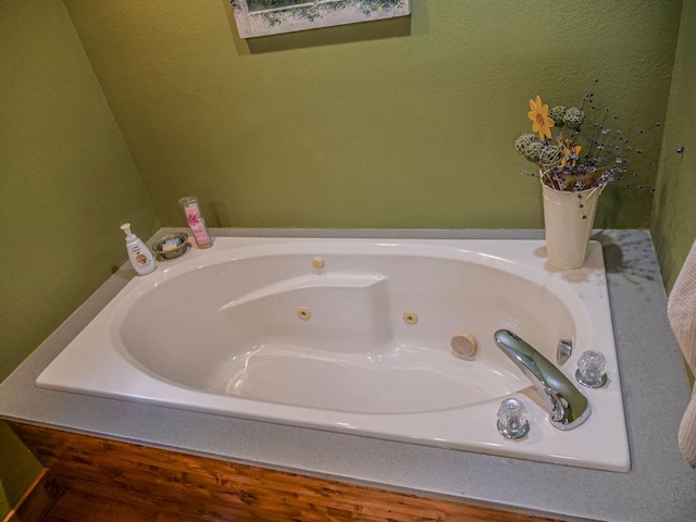 26 N Deer Lk, Villa Grove, IL 61956 - bathroom with a whirlpool tub