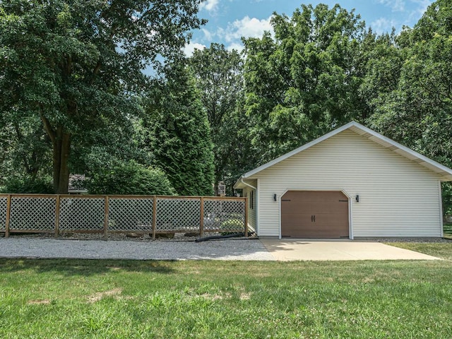 26 N Deer Lk, Villa Grove, IL 61956 - view of detached garage
