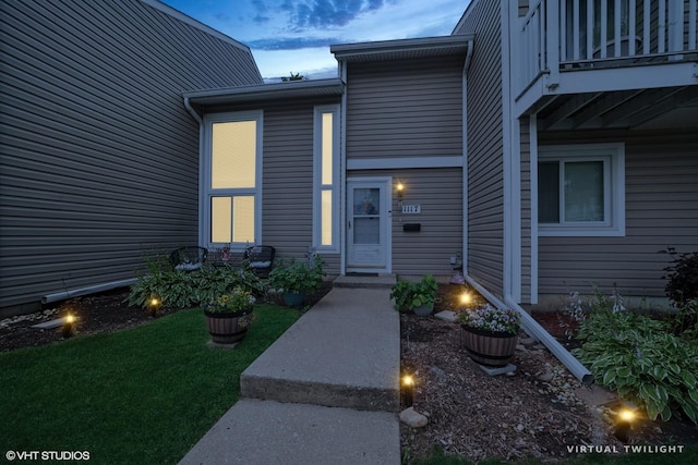1117 Sausalito Ct Unit 1117, Bartlett, IL 60103 - entrance to property featuring a lawn