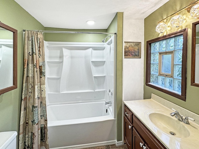 725 Opal St, Marseilles, IL 61341 - full bath featuring vanity and shower / bath combo with shower curtain