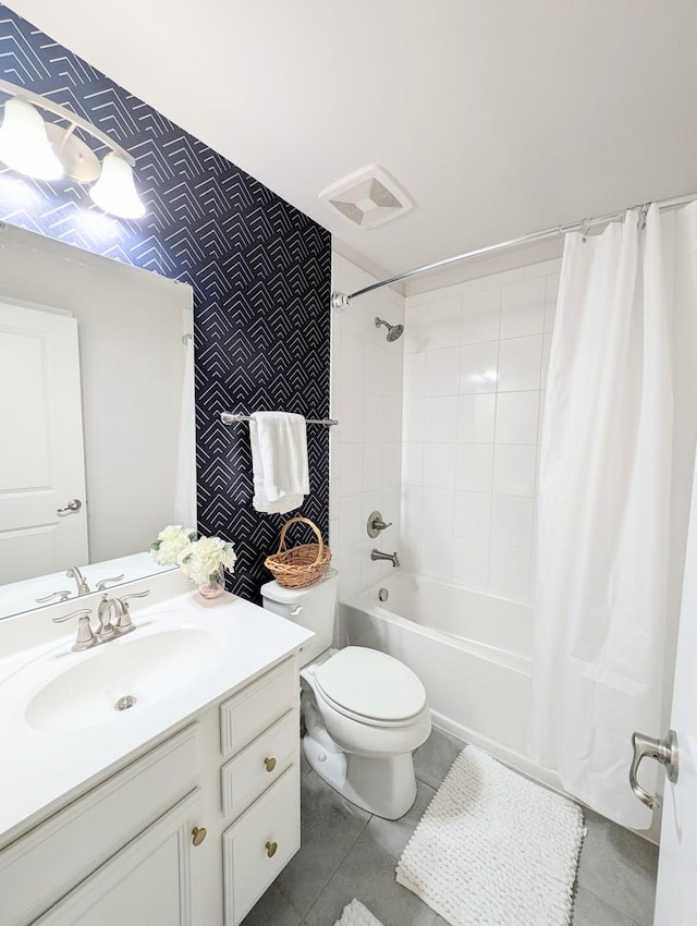 63 Nicholas Dr W, Des Plaines, IL 60016 - full bath with shower / bath combo and vanity