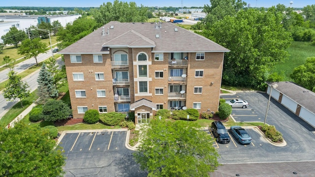 941 N Swift Rd Unit 201, Addison, IL 60101 - view of building exterior with uncovered parking