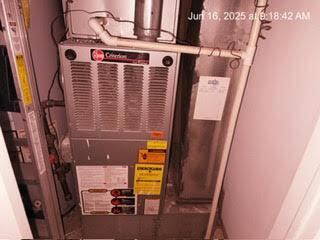 2651 E 74th St Unit 201, Chicago, IL 60649 - utilities featuring heating unit