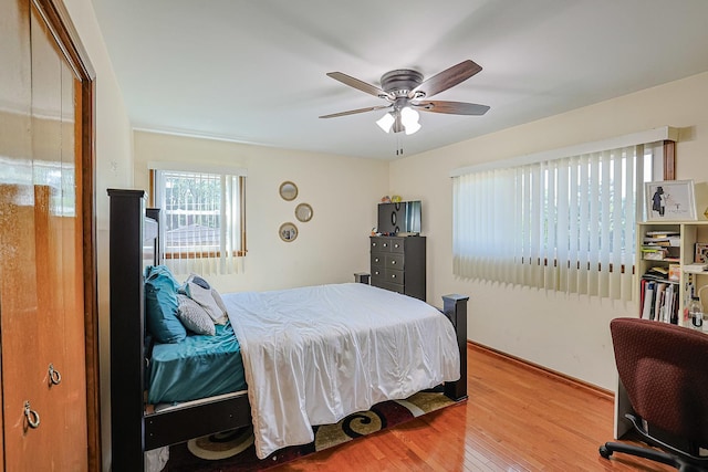 1008 S Beechwood Dr, Mount Prospect, IL 60056 - bedroom featuring wood finished floors and a ceiling fan