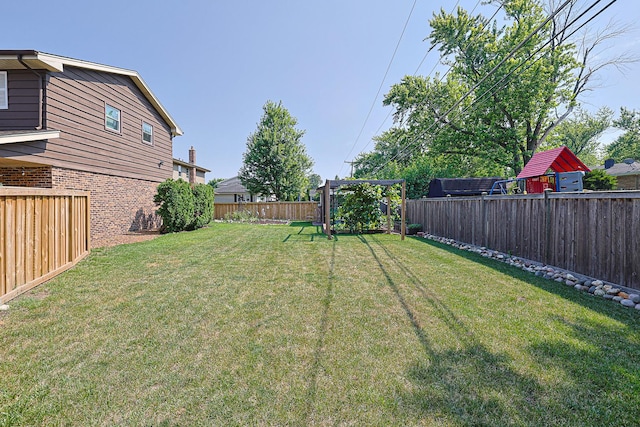 1008 S Beechwood Dr, Mount Prospect, IL 60056 - fenced backyard featuring a playground