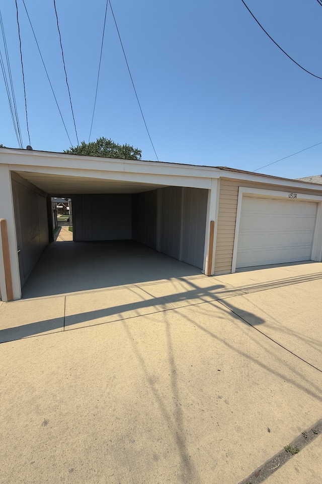 1531 N 24th Ave, Melrose Park, IL 60160 - garage with a garage