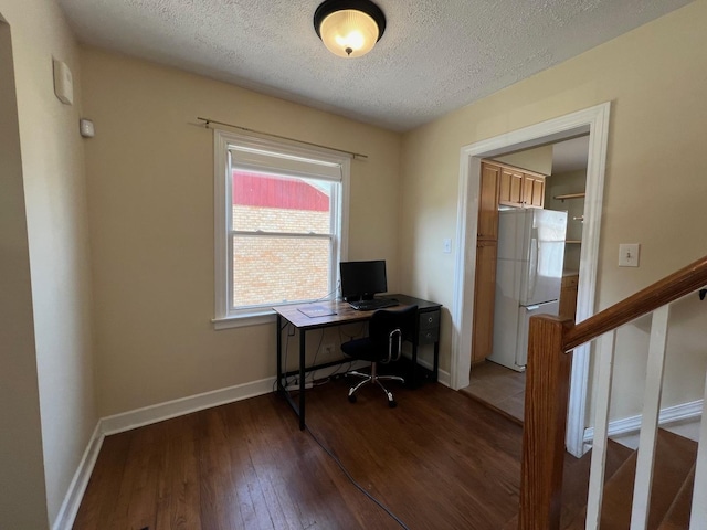 4225 Highland Ave, Downers Grove, IL 60515 - office area featuring a textured ceiling and hardwood / wood-style floors