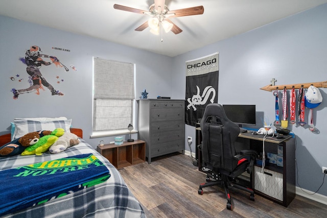 8102 Expedition St, Joliet, IL 60431 - bedroom featuring wood finished floors, a desk, and ceiling fan