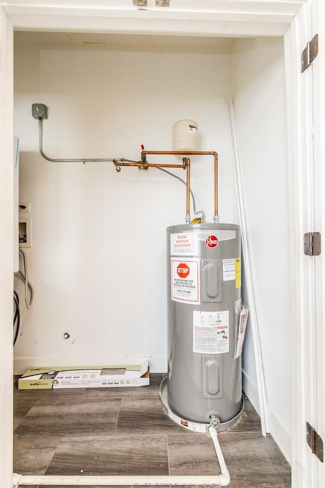 2244 S Sawyer Ave, Chicago, IL 60623 - utility room featuring water heater