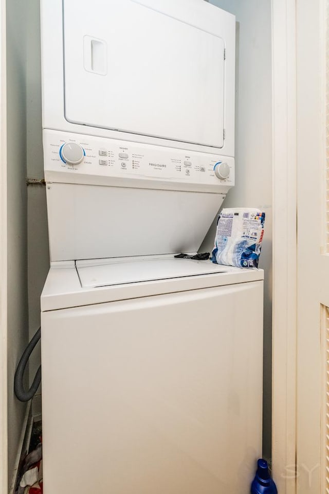 2244 S Sawyer Ave, Chicago, IL 60623 - washroom with stacked washer and clothes dryer