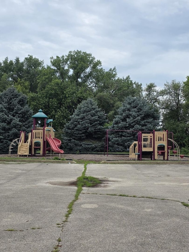 415 Andrea Ct, Harvard, IL 60033 - view of community jungle gym