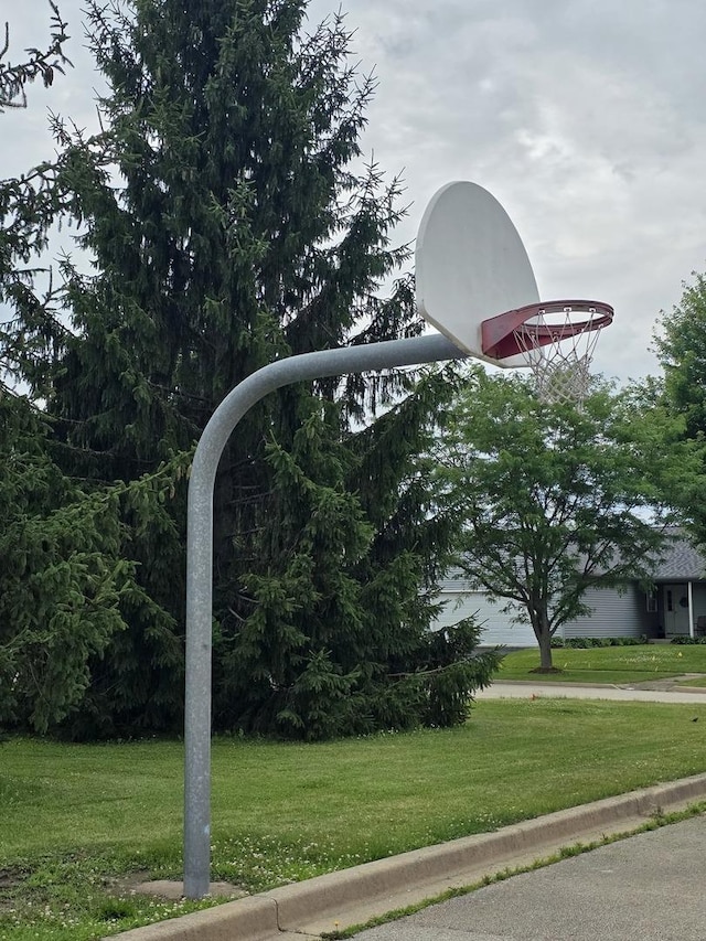 415 Andrea Ct, Harvard, IL 60033 - view of basketball court with a lawn