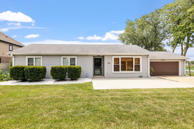 6759 W 91st St, Oak Lawn, IL 60453 - ranch-style home featuring a front lawn, a garage, concrete driveway, and roof with shingles