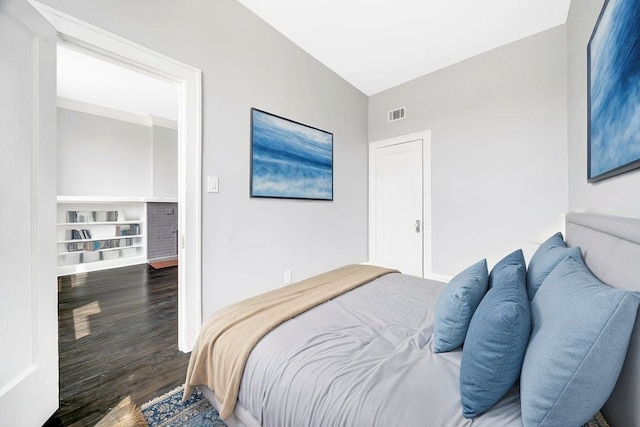 396 E Kensington Ave, Chicago, IL 60628 - bedroom with wood finished floors and lofted ceiling