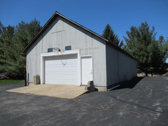 6897 Galena Rd, Bristol, IL 60512 - view of detached garage