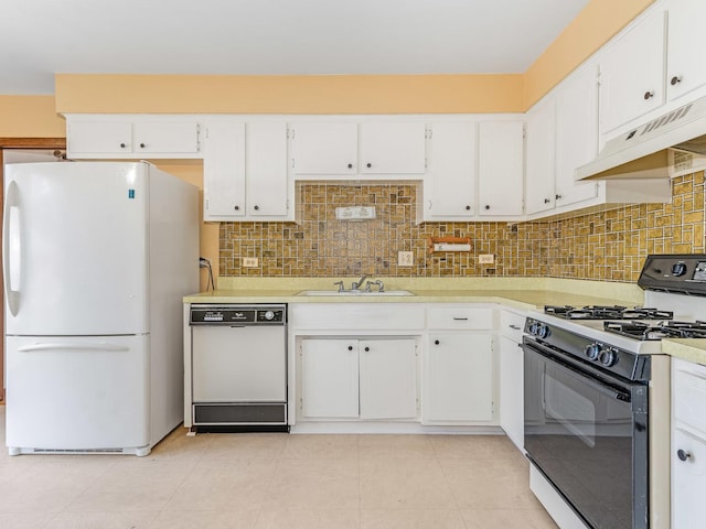 8564 Cherry Stone Pl, Tinley Park, IL 60487 - kitchen featuring white appliances, under cabinet range hood, light countertops, and white cabinetry