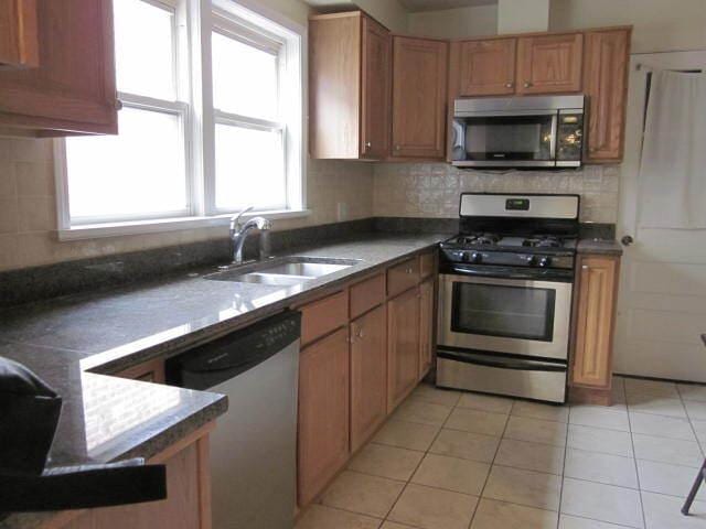 5618 N Saint Louis Ave, Chicago, IL 60659 - photo 11