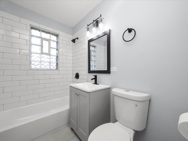 6501 S Hamilton Ave, Chicago, IL 60636 - bathroom with vanity and  shower combination