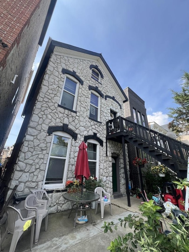 2127 W Huron St, Chicago, IL 60612 - photo 2