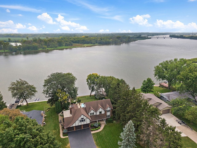1606 Gregden Shores Dr, Sterling, IL 61081 - drone / aerial view of a nearby body of water