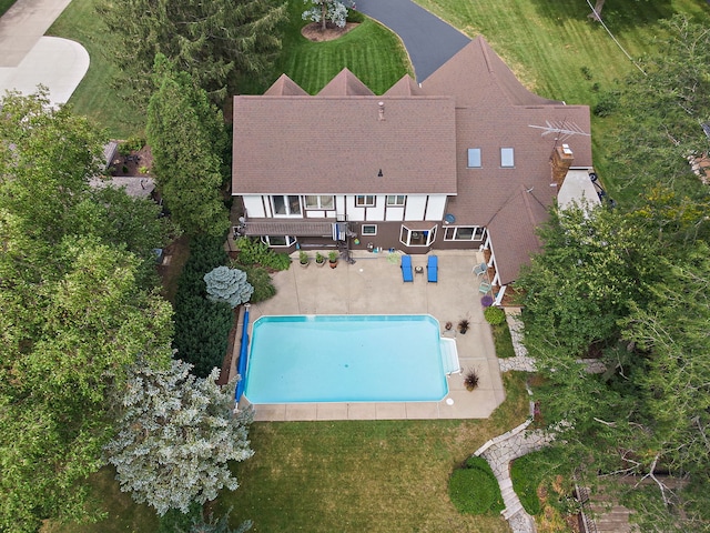 1606 Gregden Shores Dr, Sterling, IL 61081 - aerial view of property and surrounding area with a pool area