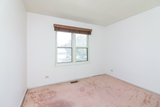 1918 N Yale Ave, Arlington Heights, IL 60004 - unfurnished room with carpet