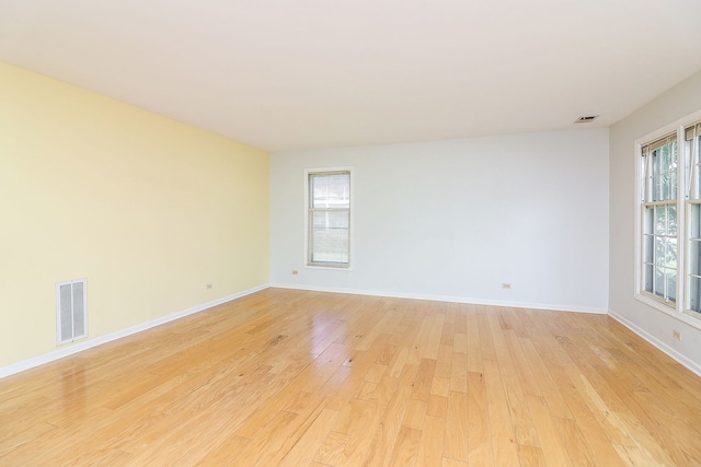 1918 N Yale Ave, Arlington Heights, IL 60004 - unfurnished room with light wood finished floors