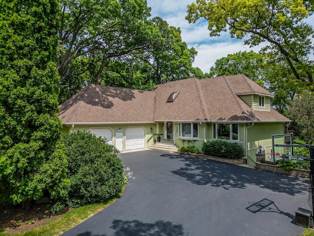28W520 Pamela Ct, West Chicago, IL 60185 - photo 1