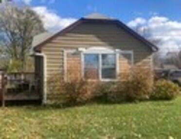 42517 N Poplar St, Antioch, IL 60002 - view of property exterior with a yard