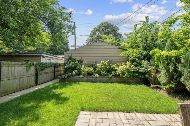 5312 S Woodlawn Ave Unit 1, Chicago, IL 60615 - view of yard