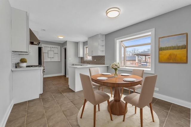 10026 S Spaulding Ave, Evergreen Park, IL 60805 - tiled dining space with baseboards
