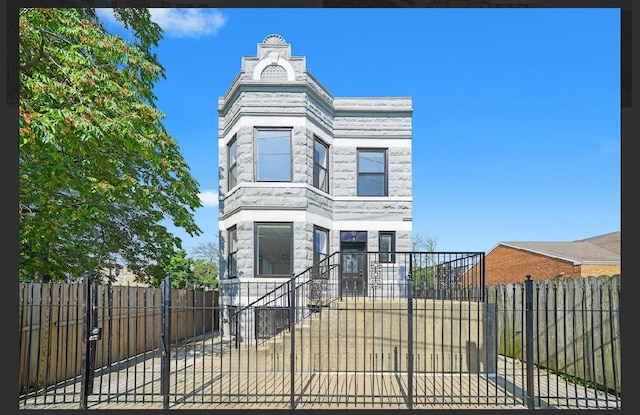 322 S Kostner Ave, Chicago, IL 60624 - photo 32