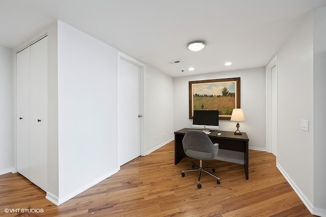 2614 N Clybourn Ave Unit 311, Chicago, IL 60614 - office space featuring light wood finished floors and recessed lighting