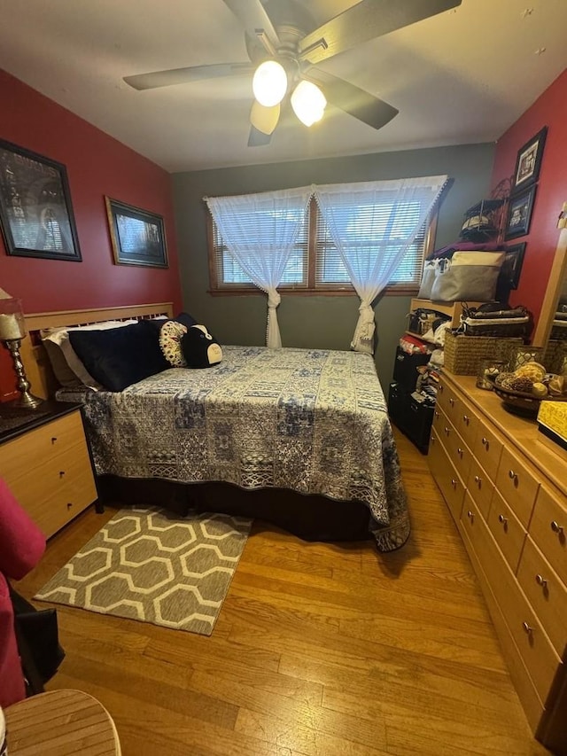 201 S Roy Ave, Northlake, IL 60164 - bedroom with light wood-style flooring and ceiling fan