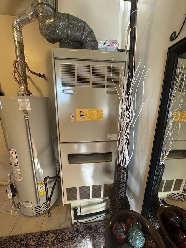 201 S Roy Ave, Northlake, IL 60164 - utilities with water heater and heating unit