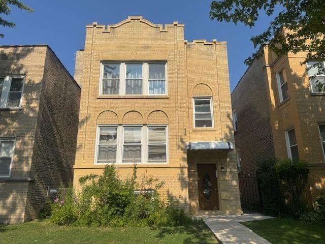 5759 N Bernard St, Chicago, IL 60659 - photo 2