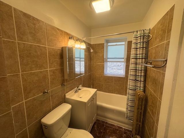 5759 N Bernard St, Chicago, IL 60659 - photo 12